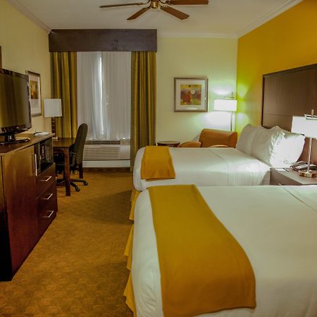 Holiday Inn Express Hotel & Suites Houston North Intercontinental By Ihg Eksteriør billede