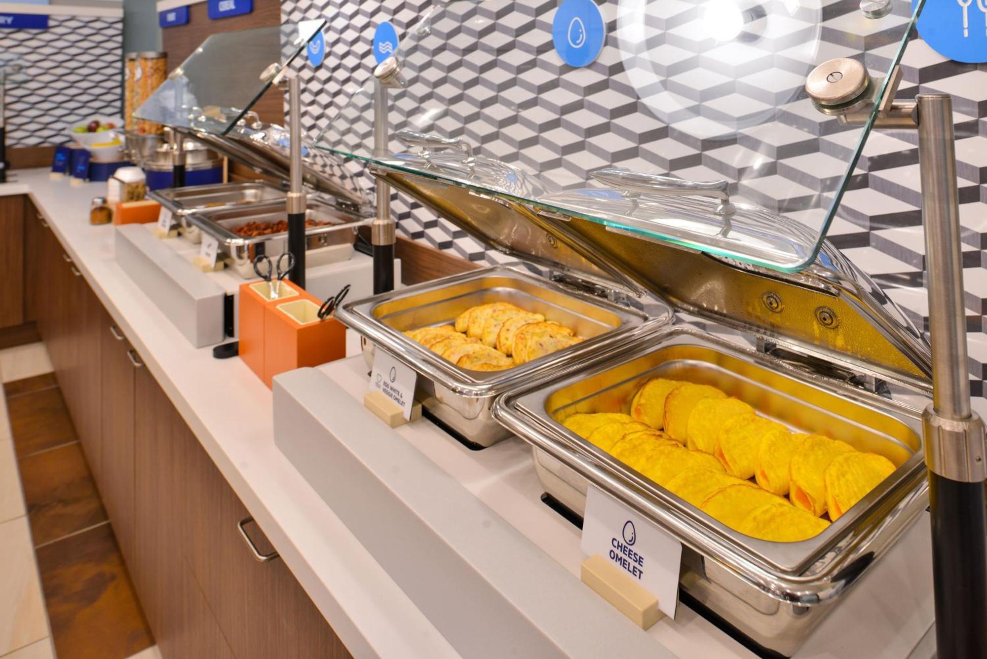 Holiday Inn Express Hotel & Suites Houston North Intercontinental By Ihg Eksteriør billede