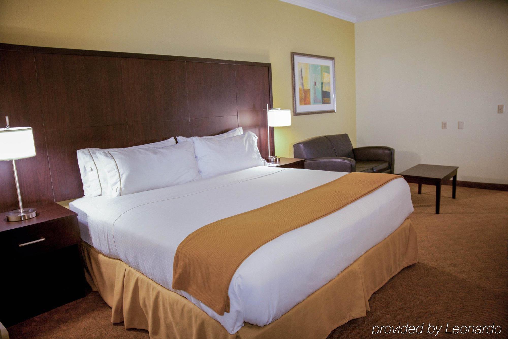 Holiday Inn Express Hotel & Suites Houston North Intercontinental By Ihg Eksteriør billede